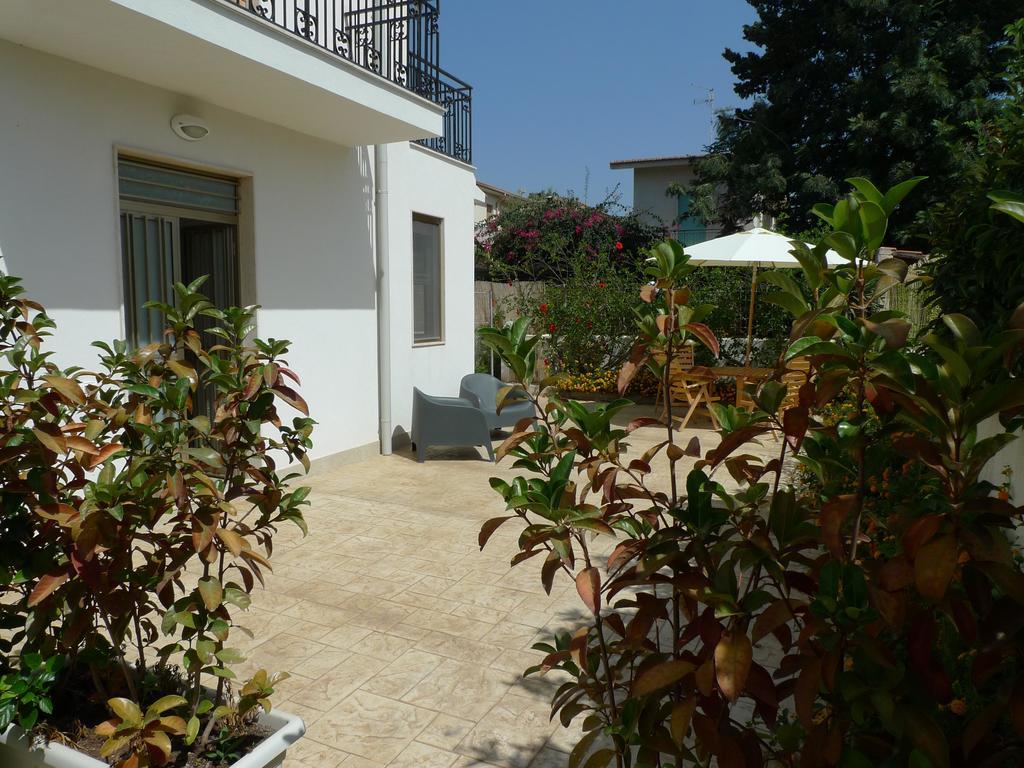Marina Di Modica Suite Exterior foto
